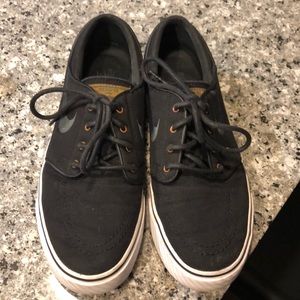 Nike Janoski’s